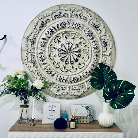 Апартаменти 1912 - De Charme *